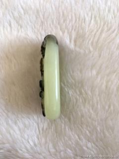 和田玉黑皮籽料
